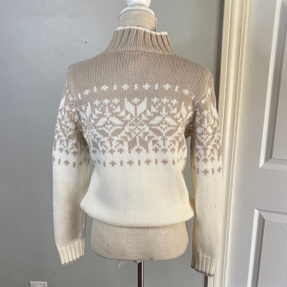 St. John's Bay Beige and Cream Turtleneck Sweater - Picture 3 of 8